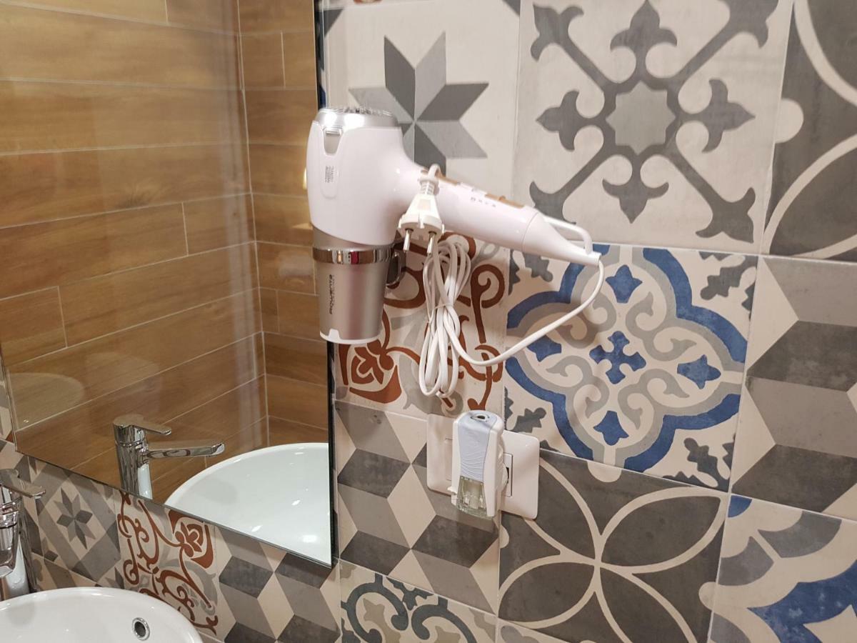 Uzeda Inn Apartment Catania Ngoại thất bức ảnh